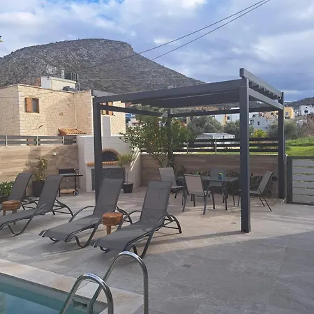 Irianna Villa Herszonisszosz